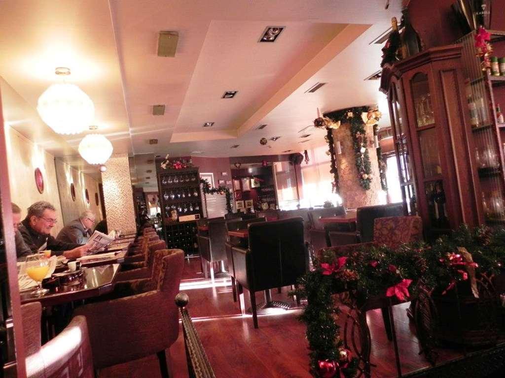 Hotel Zepter Palace Баня-Лука Ресторан фото